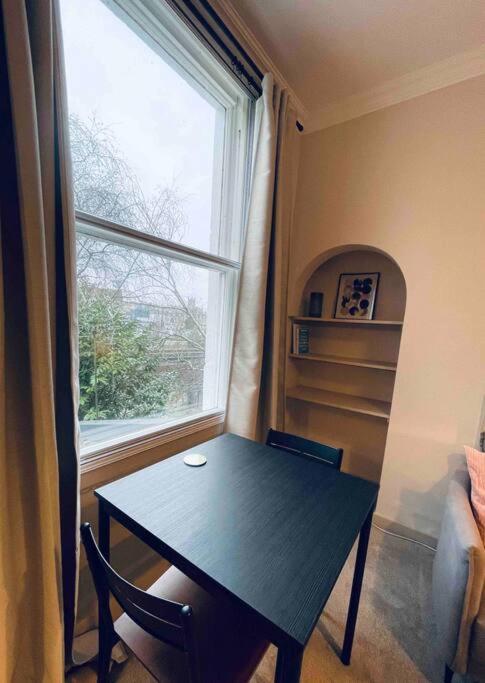Newly Refurbished, Central Apartment With Permit Parking Бат Екстериор снимка